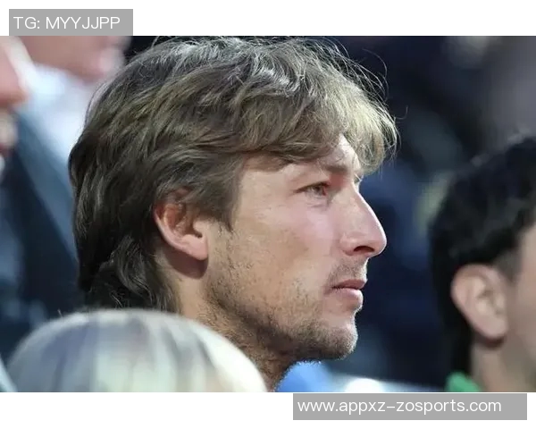 拉亚高度评价助教海因策称其在球队防守中发挥重要作用